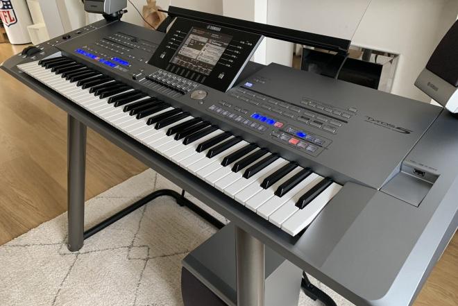 „Yamaha Tyros 5 76 Key“ užbaigta sąranka-0