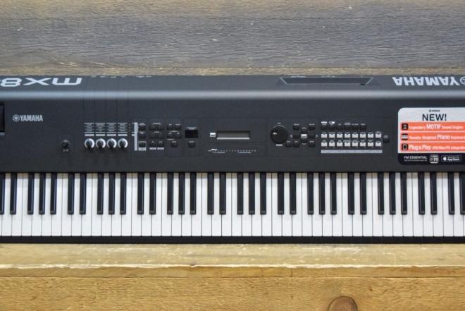 Yamaha MX88 88 klavišų svertinio veiksmo muzikos sintezatoriaus klaviatūra – juoda-0