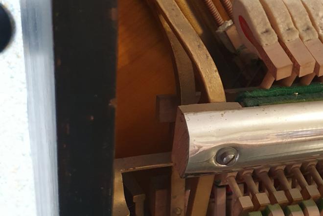 Antikvarinis pianinas-0