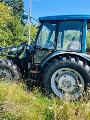 Parduodu traktorių su saviverte puspriekabe-0