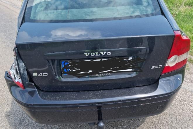 Parduodu volvo s 40 dalimis-0