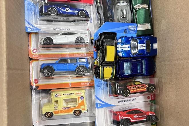 Hot wheels ir Matchbox modeliukų išpardavimas-0