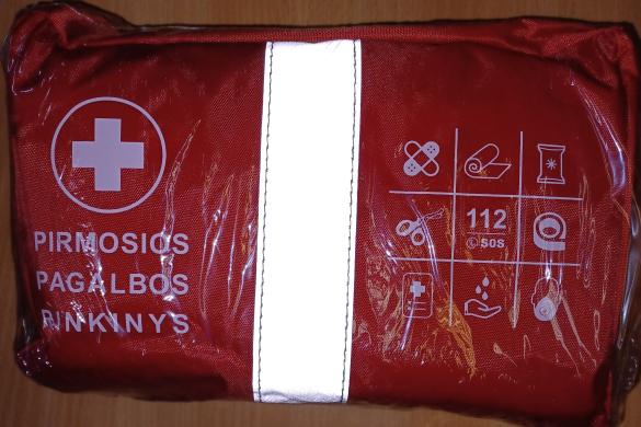 Naujos sudėties pirmos pagalbos rinkinys (vaistinėlė) automobiliams-0