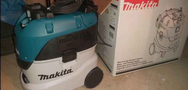 Sauso drėgno vslymo siurblys Makita VC4210L-2