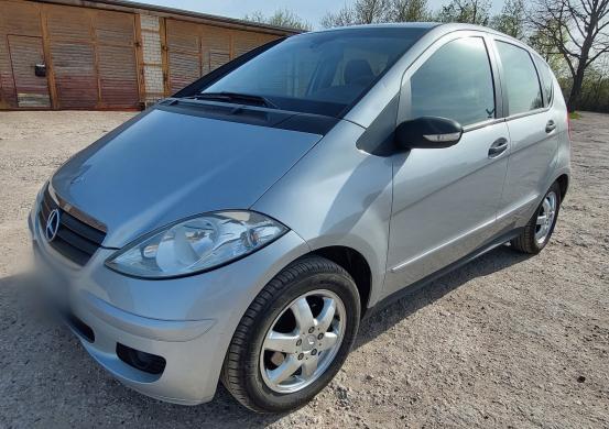 Mercedes-Benz A150-2