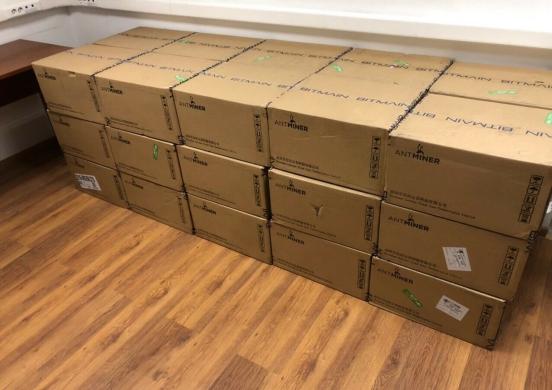 Bitmain Antminer S19 Pro – 110 TH/s-1