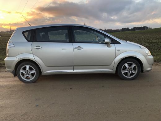 Toyota Corolla Verso 2005-1