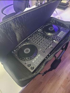 Parduodamas Pioneer DDJ-FLX6 4 kanalų DJ valdiklis, skirtas Rekordbox ir Serato DJ Pro-1