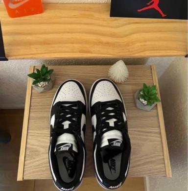 "Nike Dunk Low Panda-1