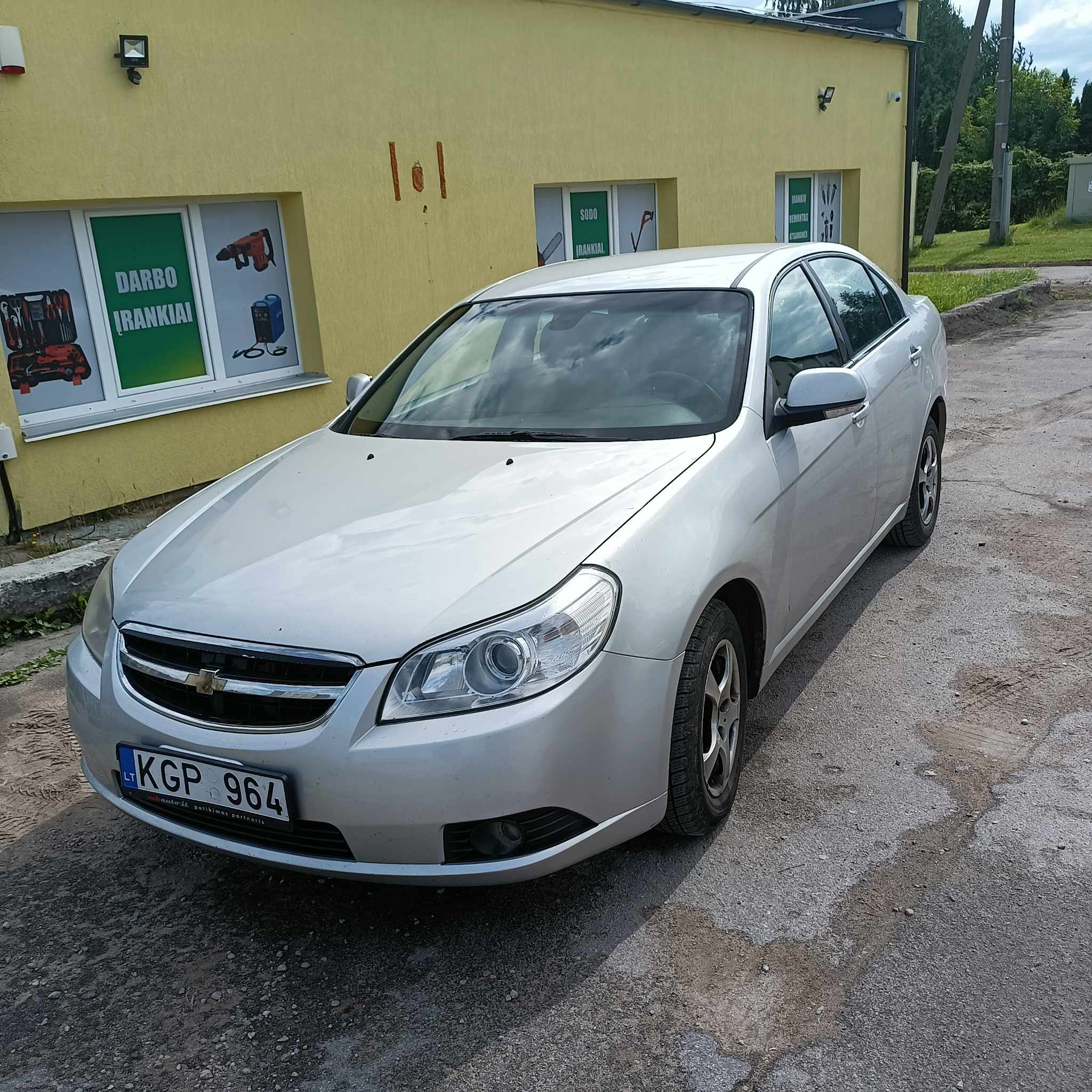 Chevrolet Epica-0
