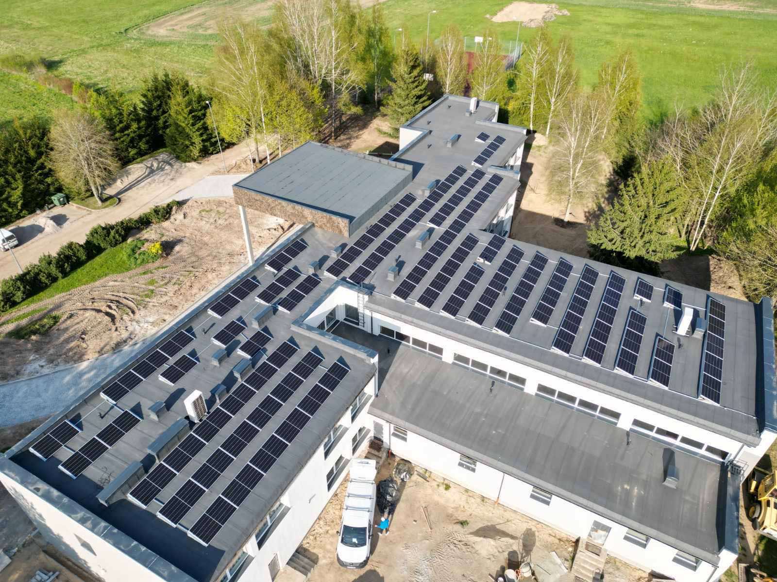 Saulės elektrinių ir elektromobilių stotelių įrengimas-0