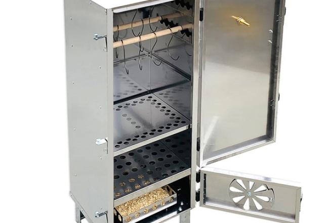 Rūkykla Chief Smoker iš nerūdijančio plieno 0.6mm-0