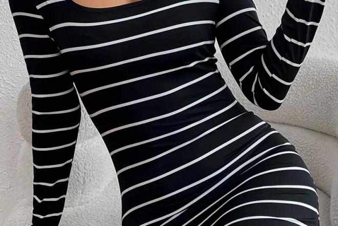 Dryžuota moteriška suknelė, ilgomis rankovėmis 81231-0