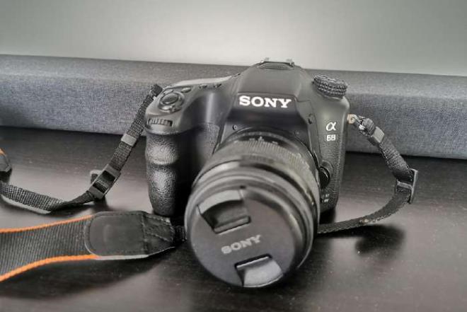 Sony alpha 68-0