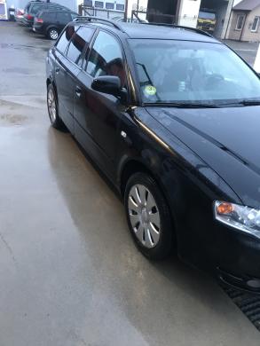 audi a4-0