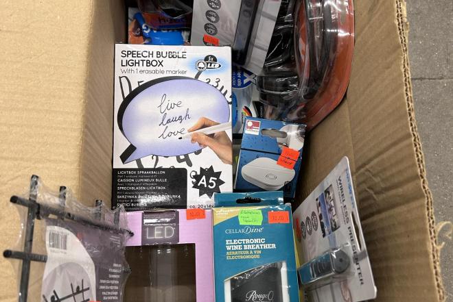 Prekės namams, šviečiančios dekoracijos ir kt.-0