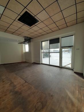 Išnuomojamos 164.02 m2 patalpos tinkančios Kavinės/Baro/Prekybonės/Paslaugų sverai centre Klaipėdoje, Danės g.-2
