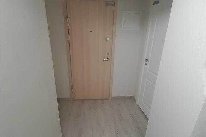 Parduodamas 1 k, butas cokolyje Šventojoje Mokyklos g.-0