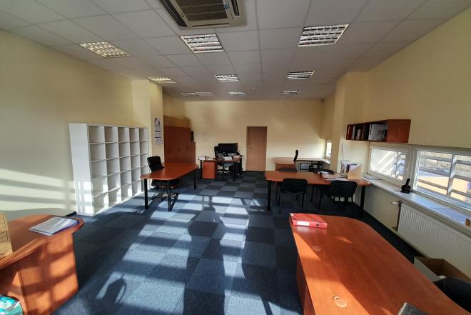 Išnuomojamos 58 kv.m., modernios biuro patalpos centre Klaipėdoje, Danės g.-0