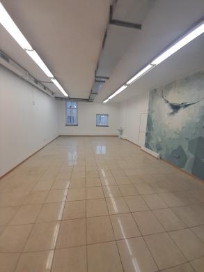 Išnuomojamos 55 kv.m. Grožio studijai ar ofisui tinkančios patalpos Tiltų g. Yra Kriauklė-0