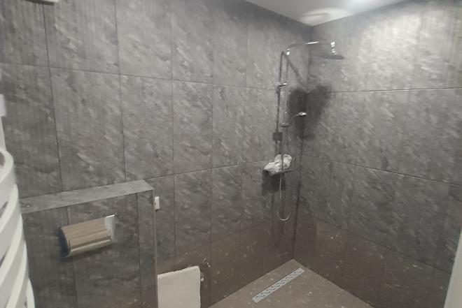 Parduodamas 1 k, butas cokolyje Šventojoje Mokyklos g. Pilnai suremontuotas, 25 kv.m. Butas šildomas elektra, ultra raudonųjų spindulių, grindinis. Įrengtas ką tik. Kaina 44 500 eu. Parduodamis 1-2-3 kambarių butai Šventojoje-0