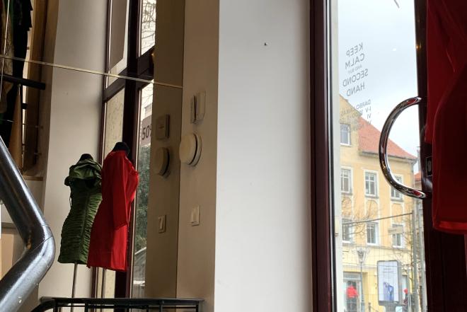 KOMERCINIŲ PATALPŲ NUOMA KLAIPĖDOS SENAMIESTYJE SU PARKAVIMU-0
