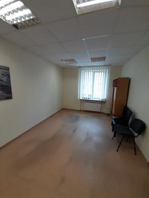 Išnuomojamos 24 kv.m. Patalpos Šaulių g., tinkamos grožio - paslaugų - procedūroms - ofisui-0