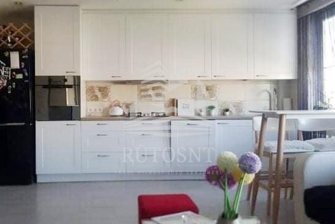 Parduodamas 4-rių kambarių butas Alksnynės g.-0