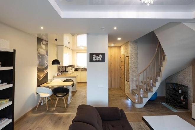 Parduodamas Kotedžas GINDULIUOSE Žolyno g. Bendras plotas 100 kv. m Sklypo plotas 1.8 arai Statyba 2014-0