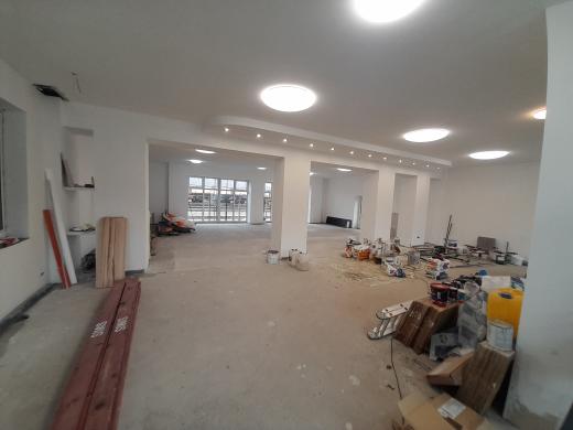 Išnuomojamas 800 kv.m. Komercinis pastatas Klaipėdos centre Priestočio g.-0