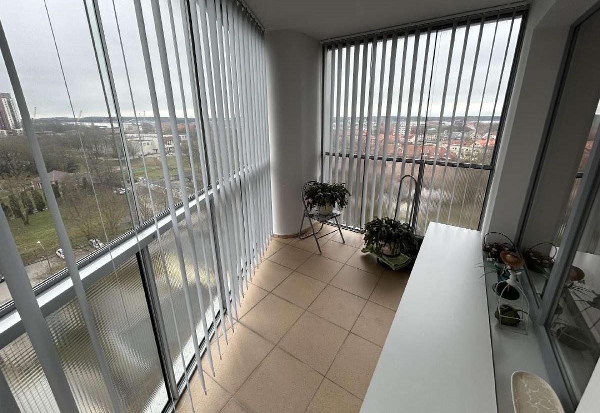 Parduodamas 64 kv.m. 2 kambarių Butas miesto centre Taikos pr.-0
