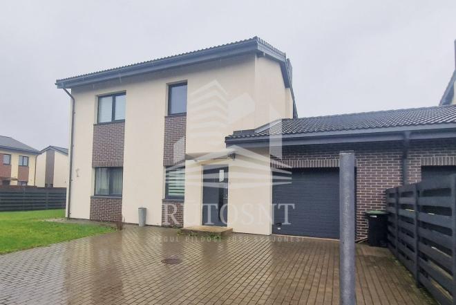 Parduodamas blokuotas namas Slengių k.-0