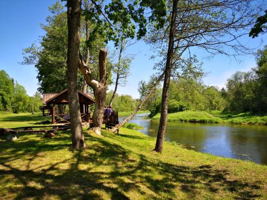Keičiu sodybą Anykščių rajone į butą Vilniuje-3