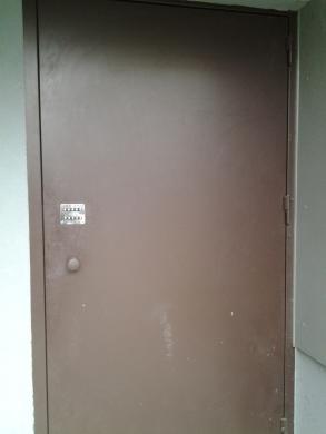 Parduodu 4k. butą Akmenės m.-3