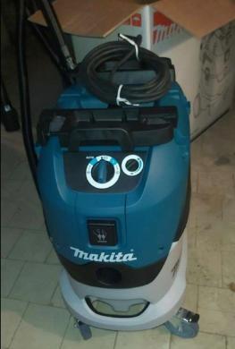 Sauso drėgno vslymo siurblys Makita VC4210L-3