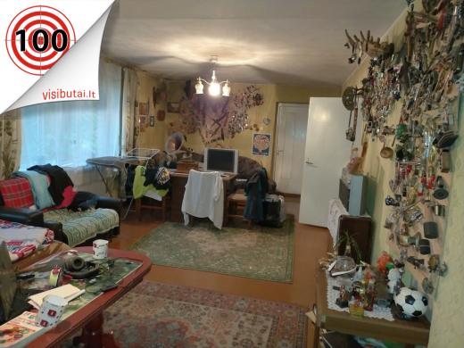 Parduodamas mūrinis dviejų aukštų namas-3