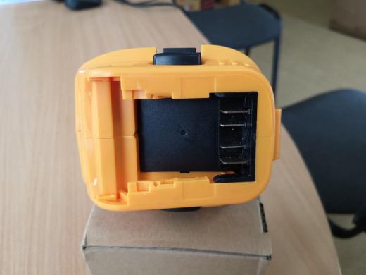Akumuliatoriaus adapteris skirtas Dewalt įrankiams-2