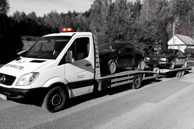 УСЛУГИ ЭВАКУАТОРА 24/7 ВИСАГИНАС +3706484178-0