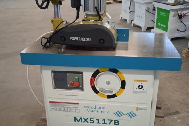 20-70-555-1 Frezavimo staklės su padavimo–prispaudimo mechanizmu (naujos)-0