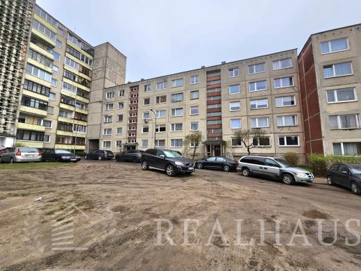 Vilnius, Karoliniškės, Dariaus Gerbutavičiaus g., 2 kambarių butas-0