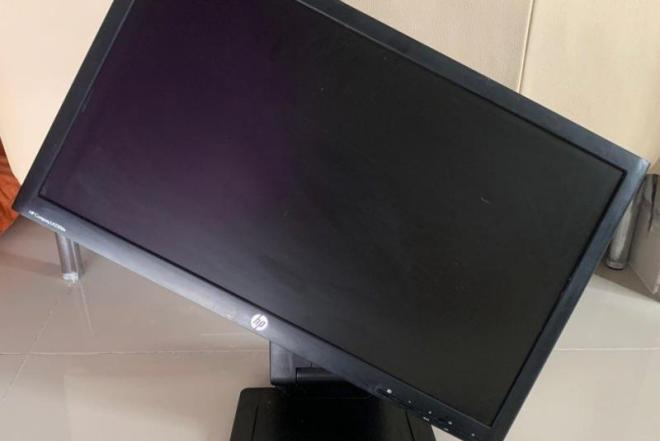 23“ monitorius HP Compaq LA2306 FHD-0