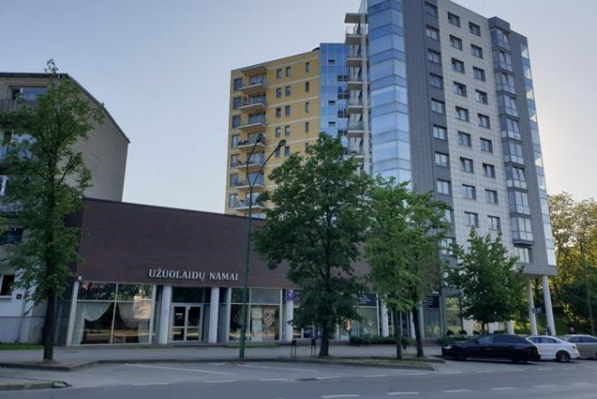 Išnuomojamos 96 kv.m. Administracinės patalpos Taikos pr 4A Klaipėdos centre.-0