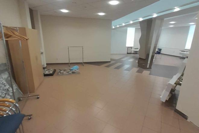 Išnuomojamos 133 kv.m., prekybinės / administracinės / dirbtuvėms / paslaugų patalpos Naujojo Uosto g-0
