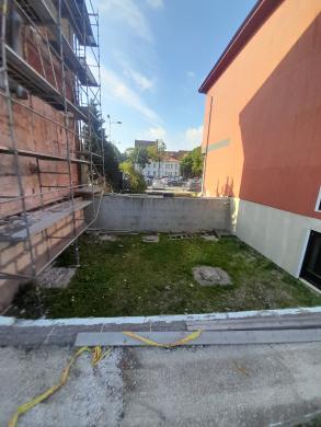 Parduodamas 3 arų sklypas su 100 kv.m. pamatais miesto centre Priestočio g.-0