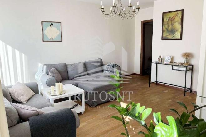 Parduodamas 3-jų kambarių butas Liepojos g.-0