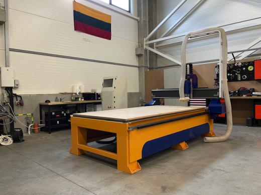 CNC frezavimo staklės-1