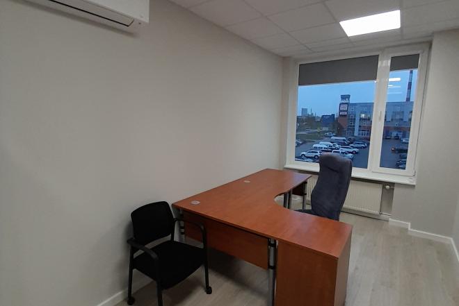 Išnuomojamos administracinės patalpos Svajonės g. 52 kv.m.-0