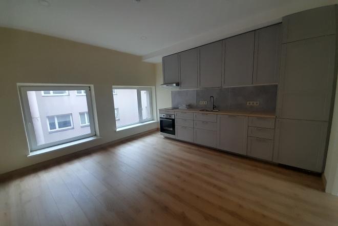 Parduodamas 3 kambarių 67 kv.m. Butas Mokyklos g. Šventojoje.-0