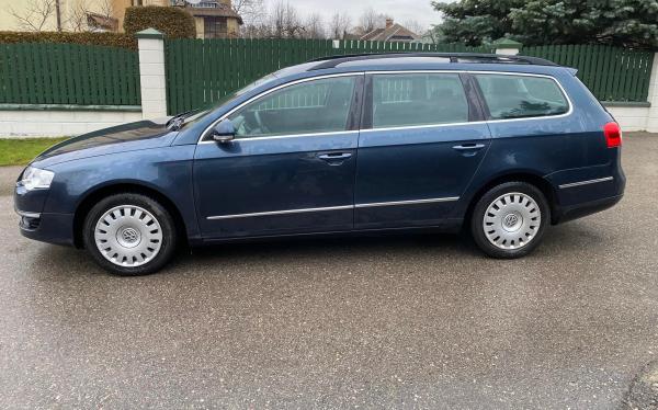 Volkswagen Passat (2008 m)-4
