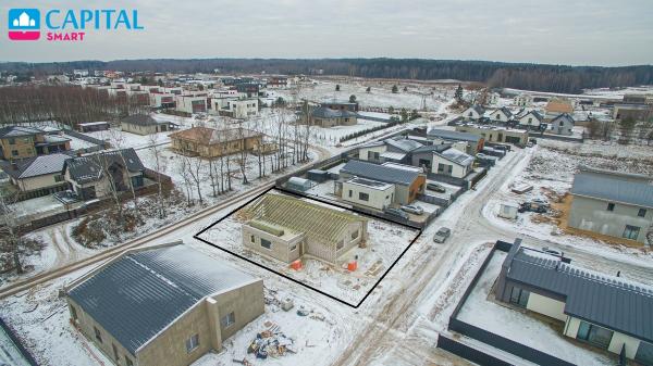 11 nuotraukų Vieta žemėlapyje Gatvės vaizdas Parduodamas namas Sasnos g. 72, Vilniuje, 93.00 kv.m ploto-6